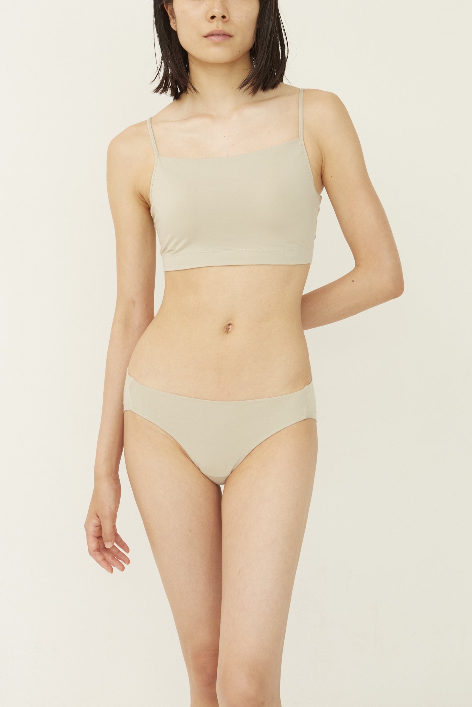 CASUCA HADA（カスカアーダ） STANDARD SHORTS