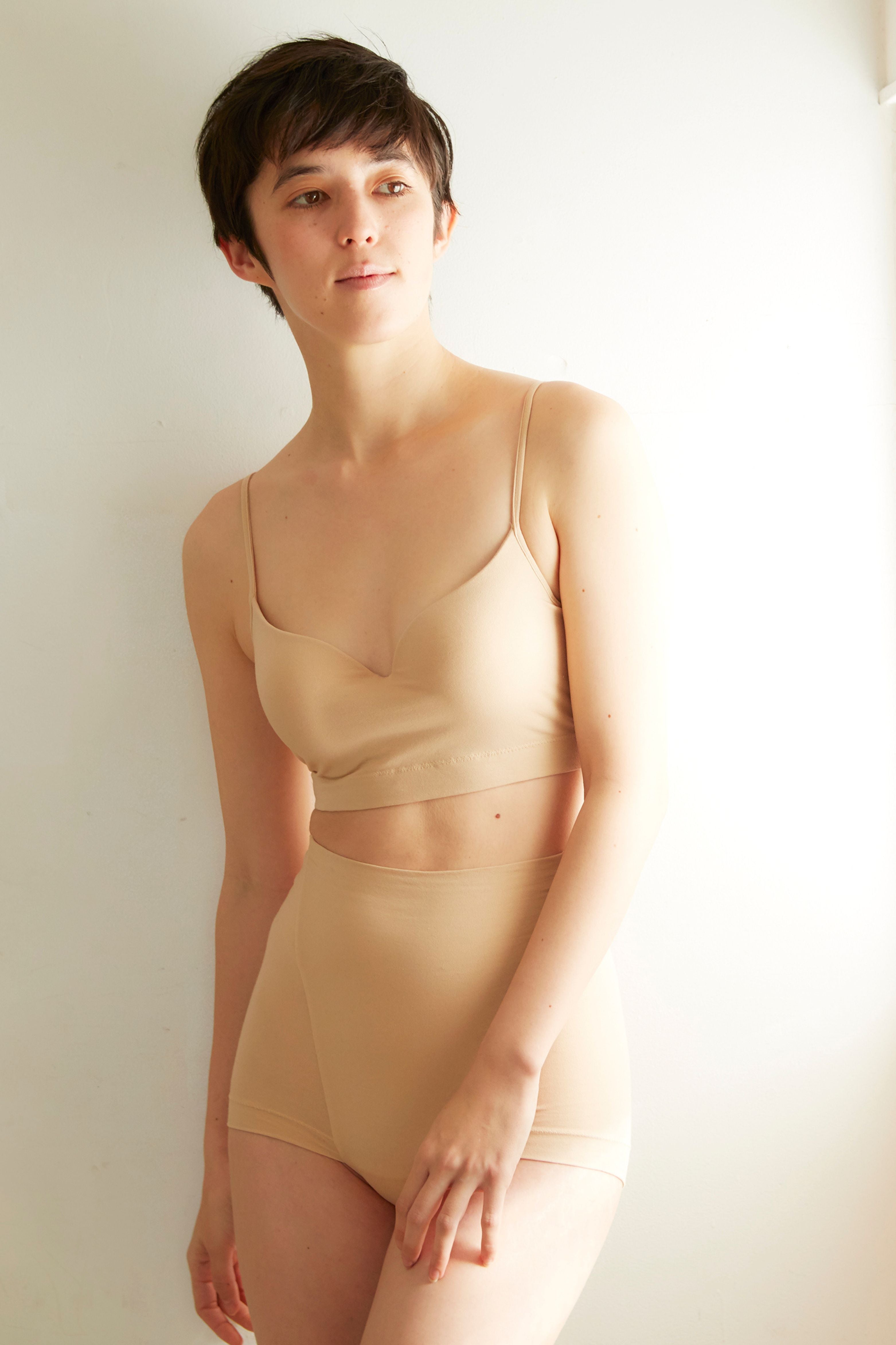 CASUCA HADA（カスカアーダ） HIGH WAIST SHORTS